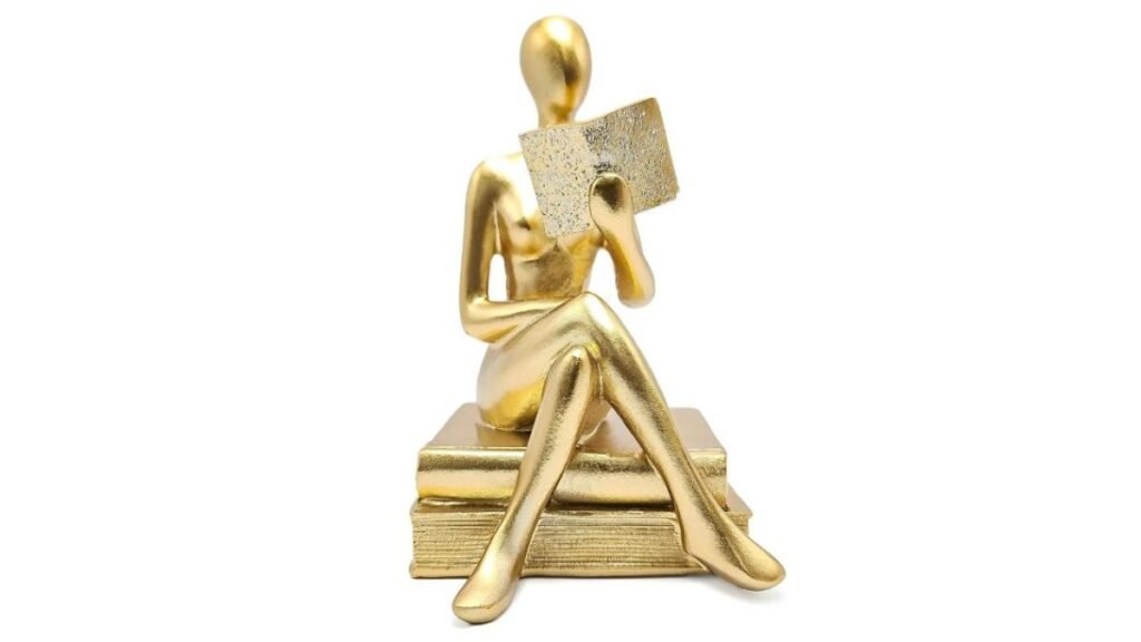 Estatua pensador enfeite luxo dourado é boa