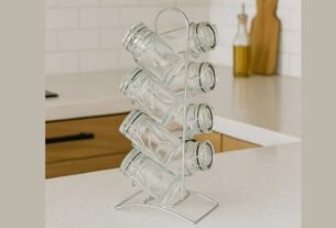 Conjunto 8 Porta Temperos de Vidro com Tampa Hermética e Suporte de Metal Lyor